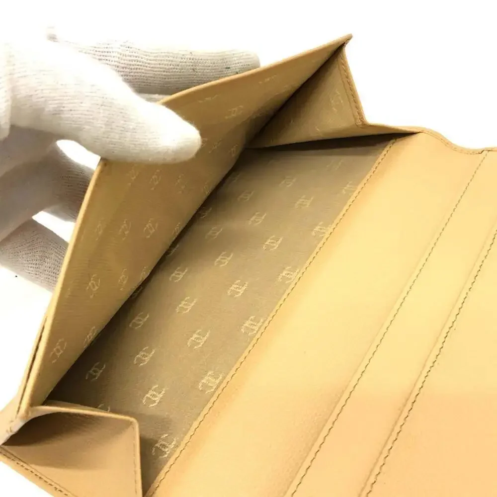 CHANEL Authentic Cream Leather Wallet